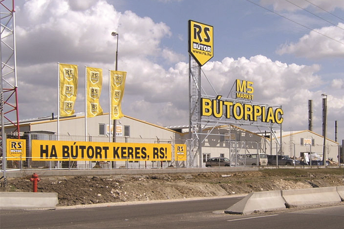 RS Bútorpiac M5 Market